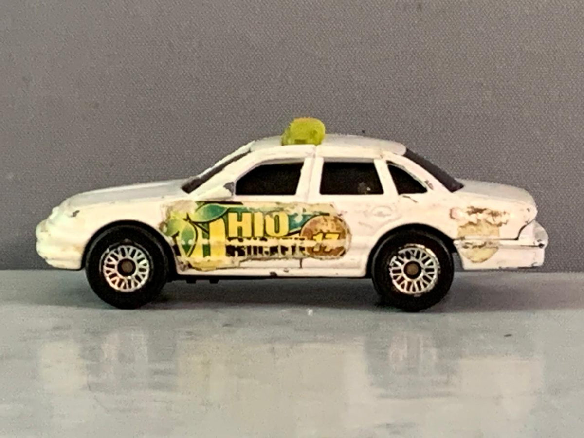 Matchbox Ford Crown Victoria.(must check video for condition)