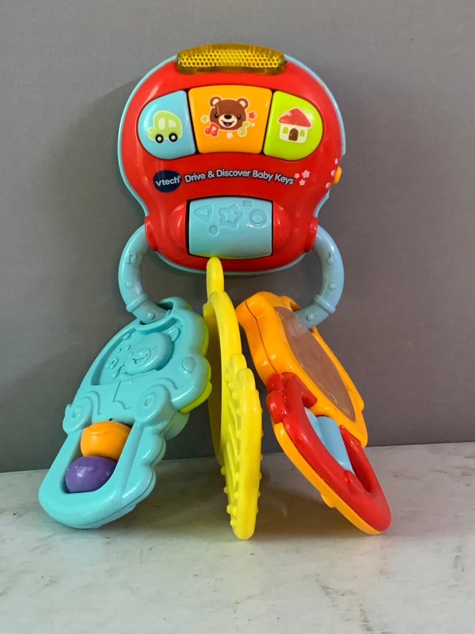 VTech Drive & Discover Baby Keys. (Batteries need replacement)(Rs 200 advance)