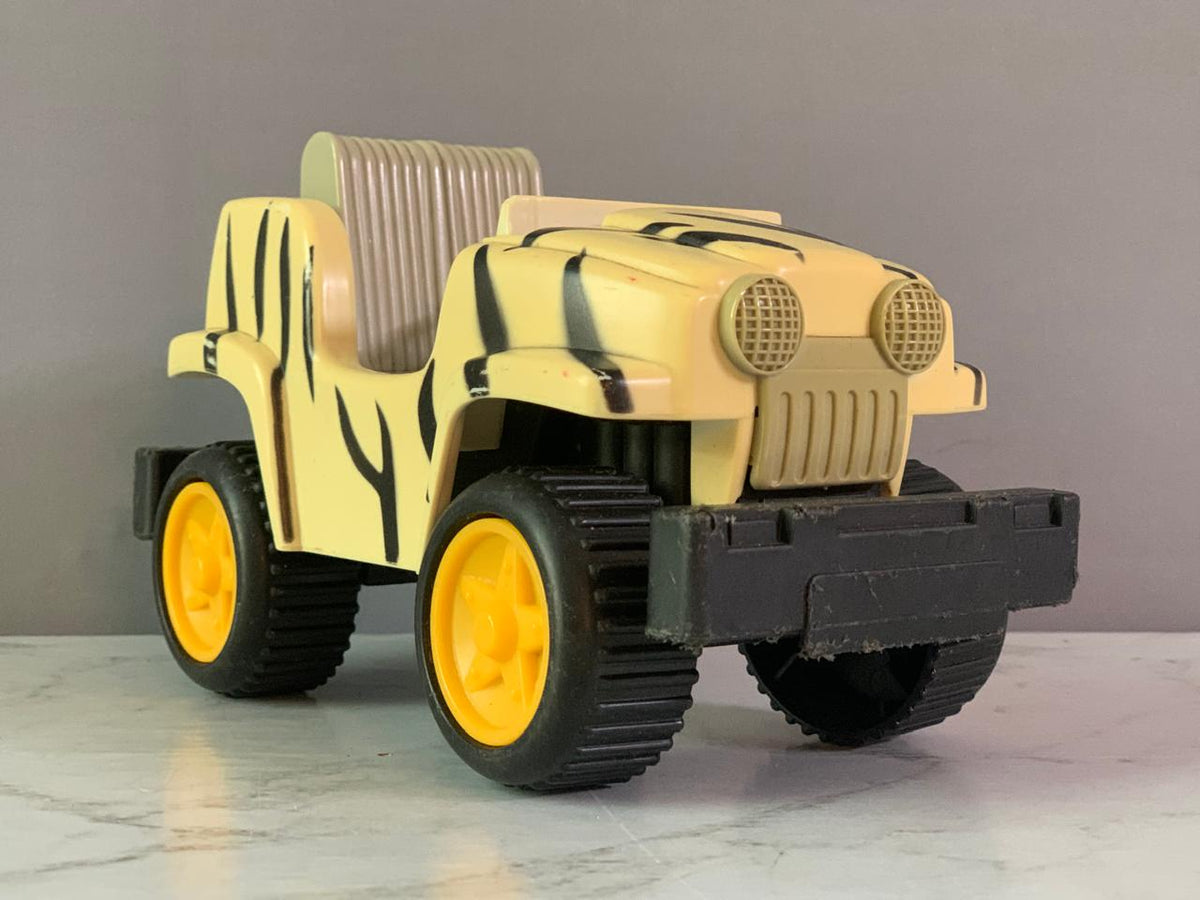 Vintage Safari Jeep Toy. (Rs 200 advance)