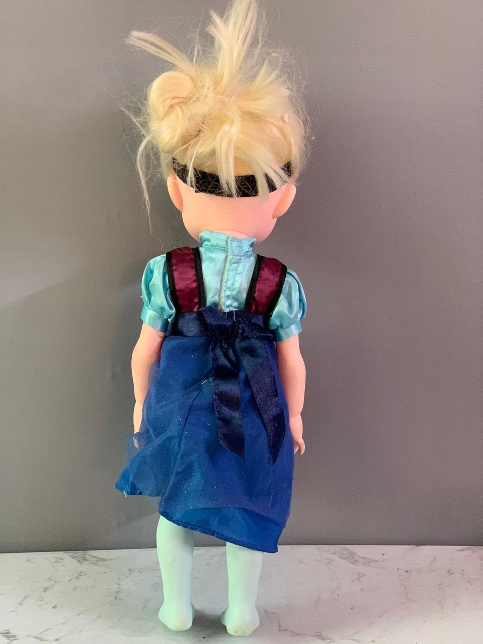 Disney Elsa Toddler Doll – Frozen.