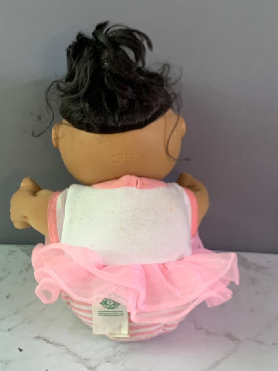 Cabbage Patch Kids "Sittin' Pretty" Doll. (Rs 150 advance)
