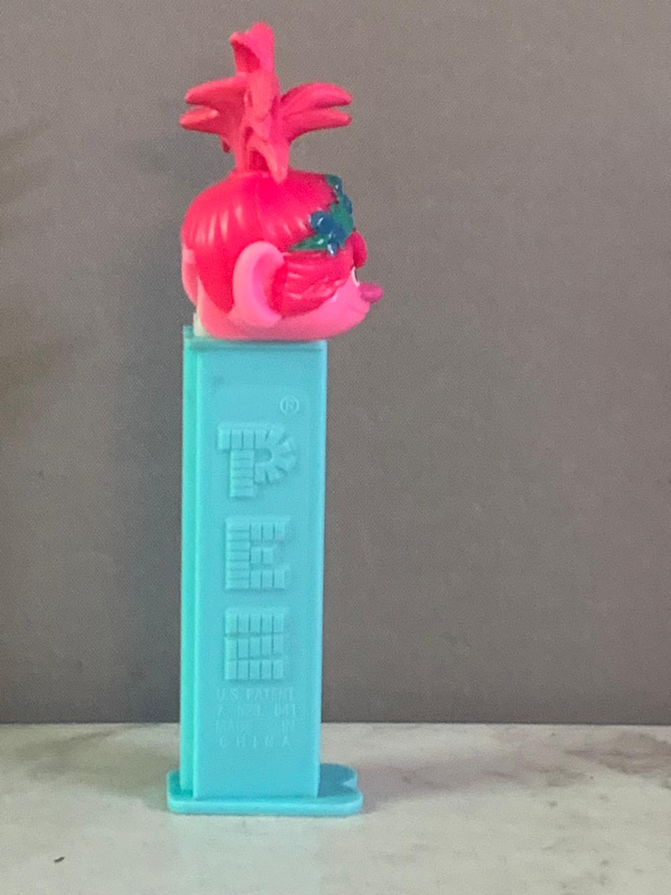 DreamWorks Trolls Poppy PEZ Dispenser.
