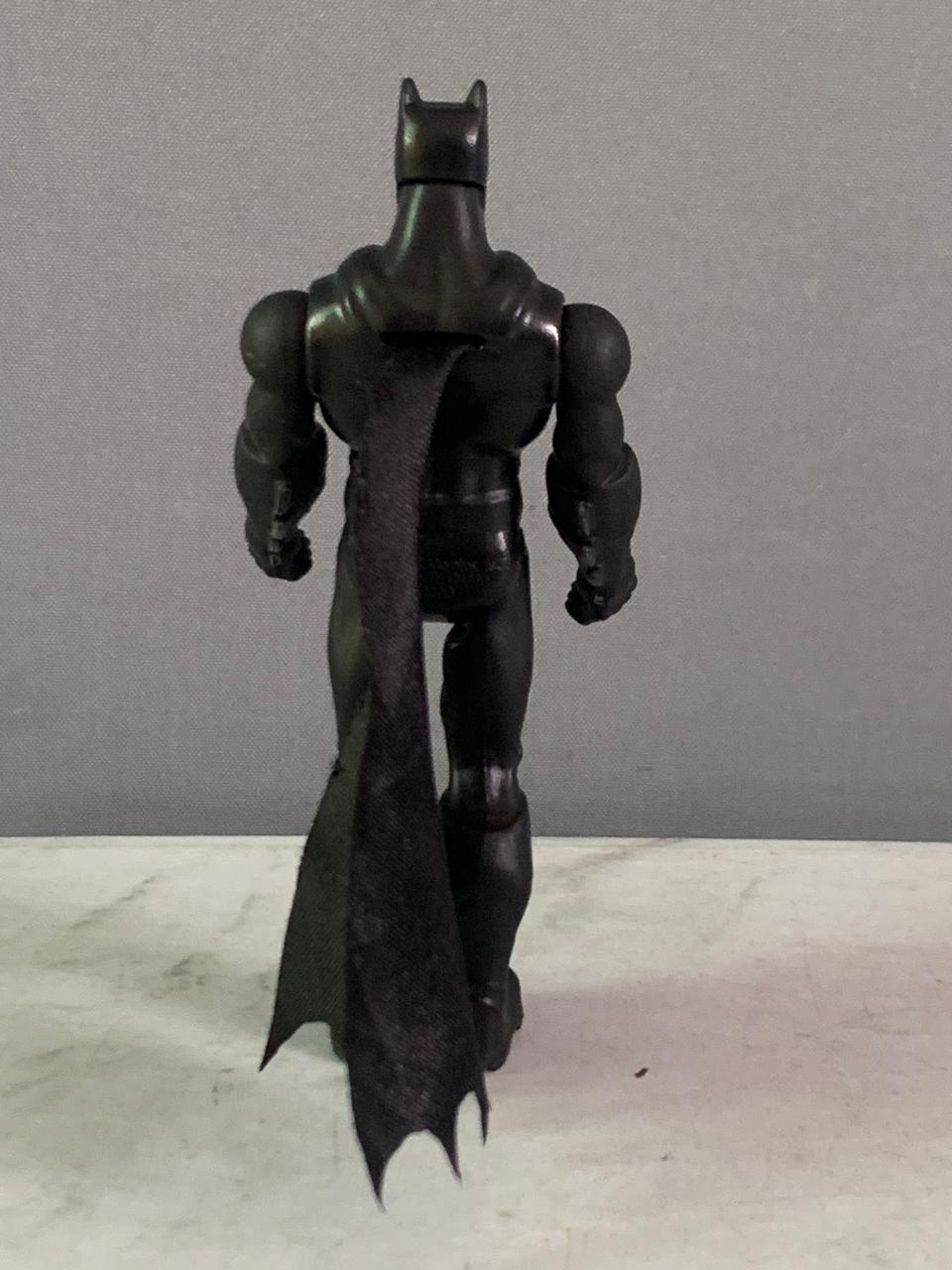 DC Comics Batman Action Figure.(Rs 100 advance)