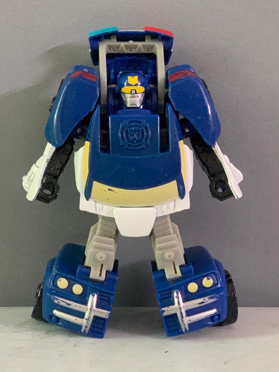 Playskool Heroes Transformers Rescue Bots Energize Chase the Police-Bot Figure.(Rs 200 advance)