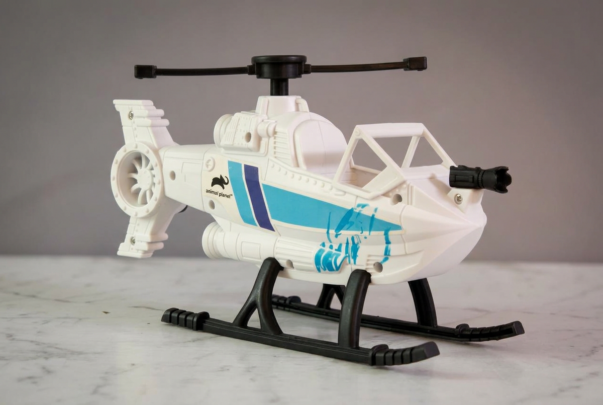 Discovery Animal Planet Helicopter. (Rs 150 advance)