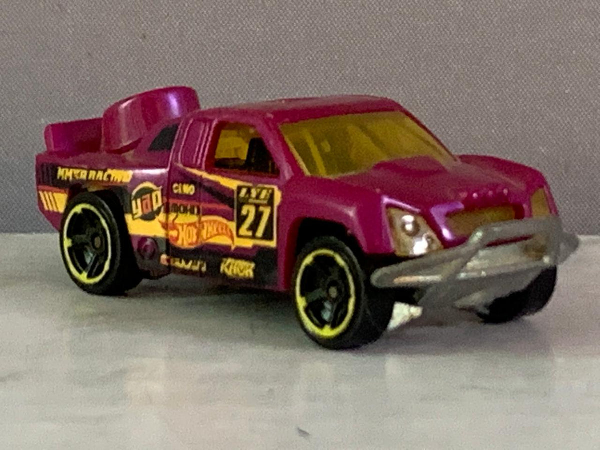 Hot Wheels Off Track.