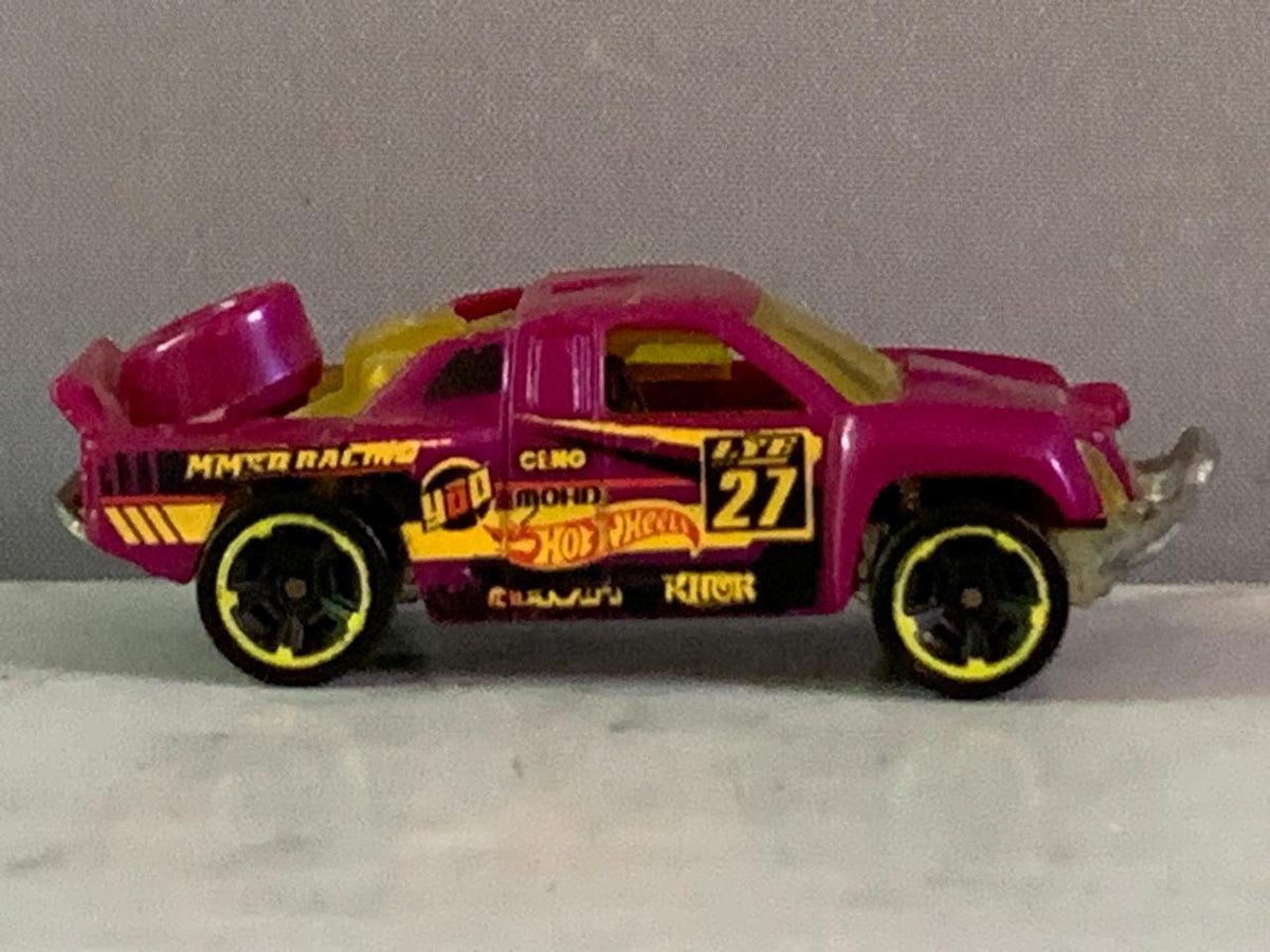 Hot Wheels Off Track.
