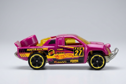Hot Wheels Off Track.