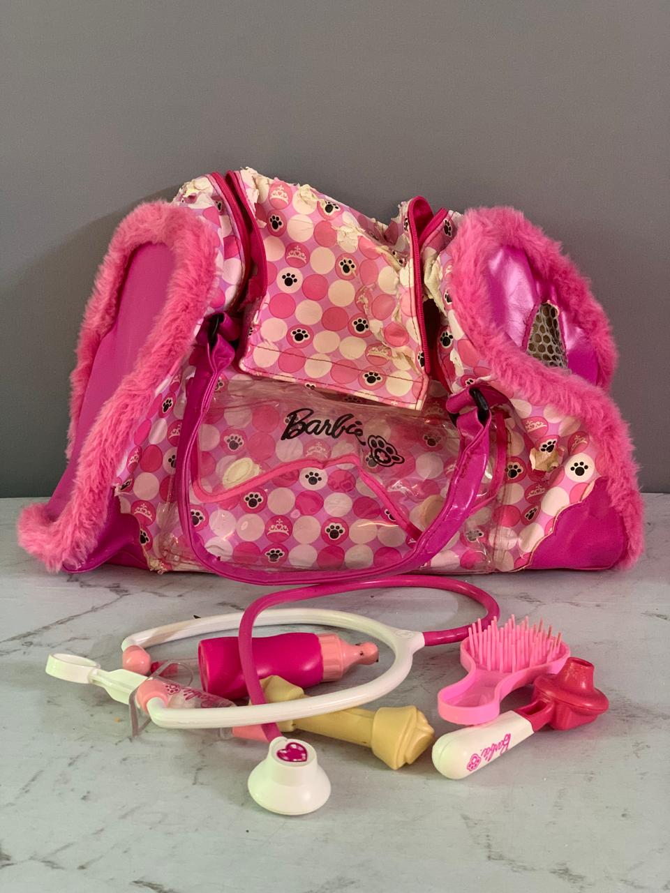 Barbie Hug 'N Heal Pet Doctor Set. ( Rs 200 advance)(must check video for condition)