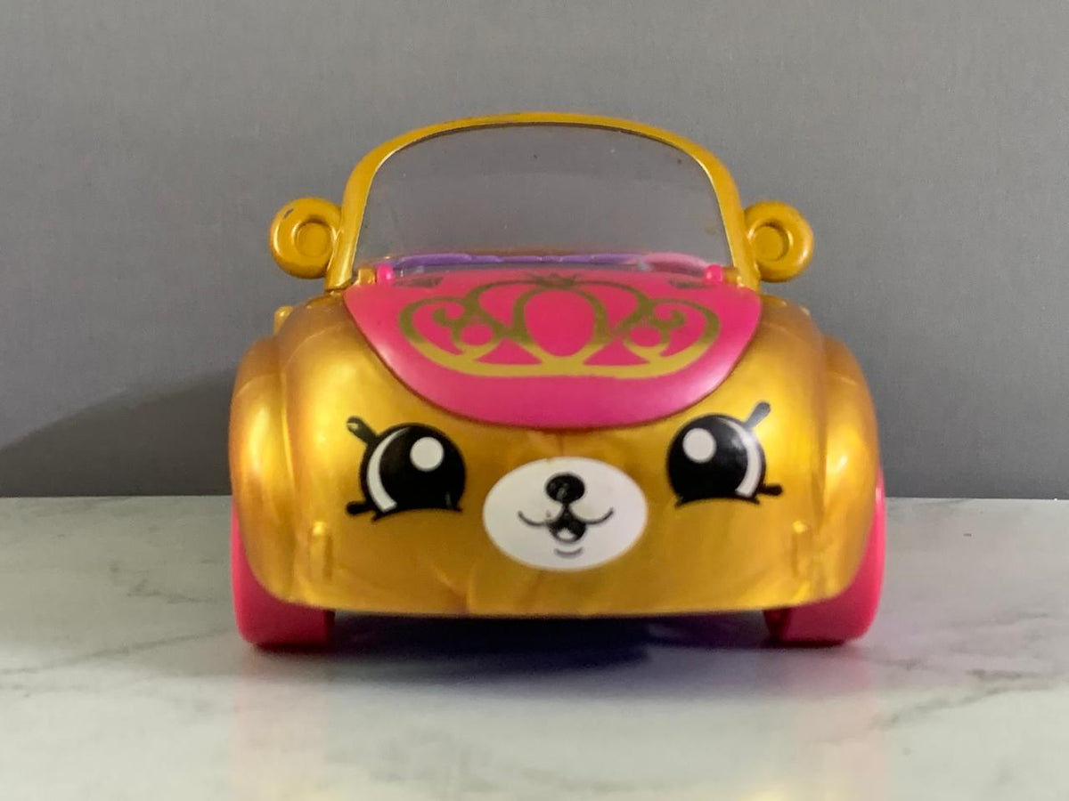 Shopkins Happy Places Royal Convertible Toy Car.