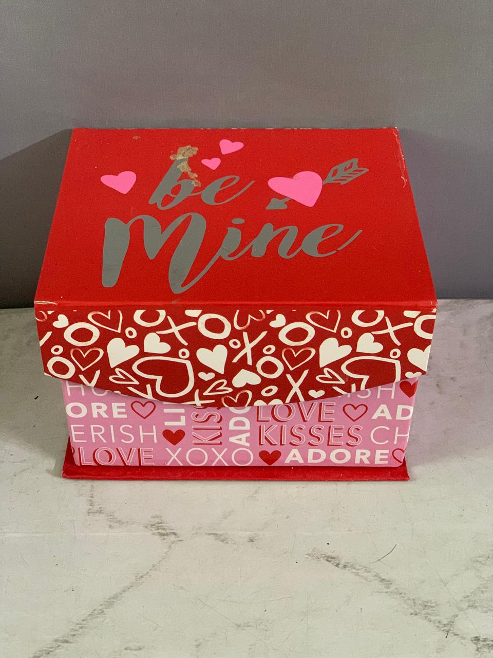 Mardi Gras Keepsake Box with Beads.