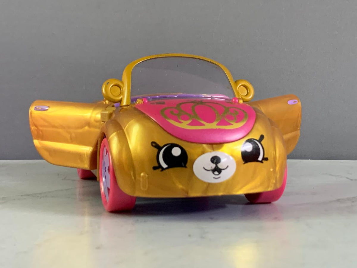 Shopkins Happy Places Royal Convertible Toy Car.