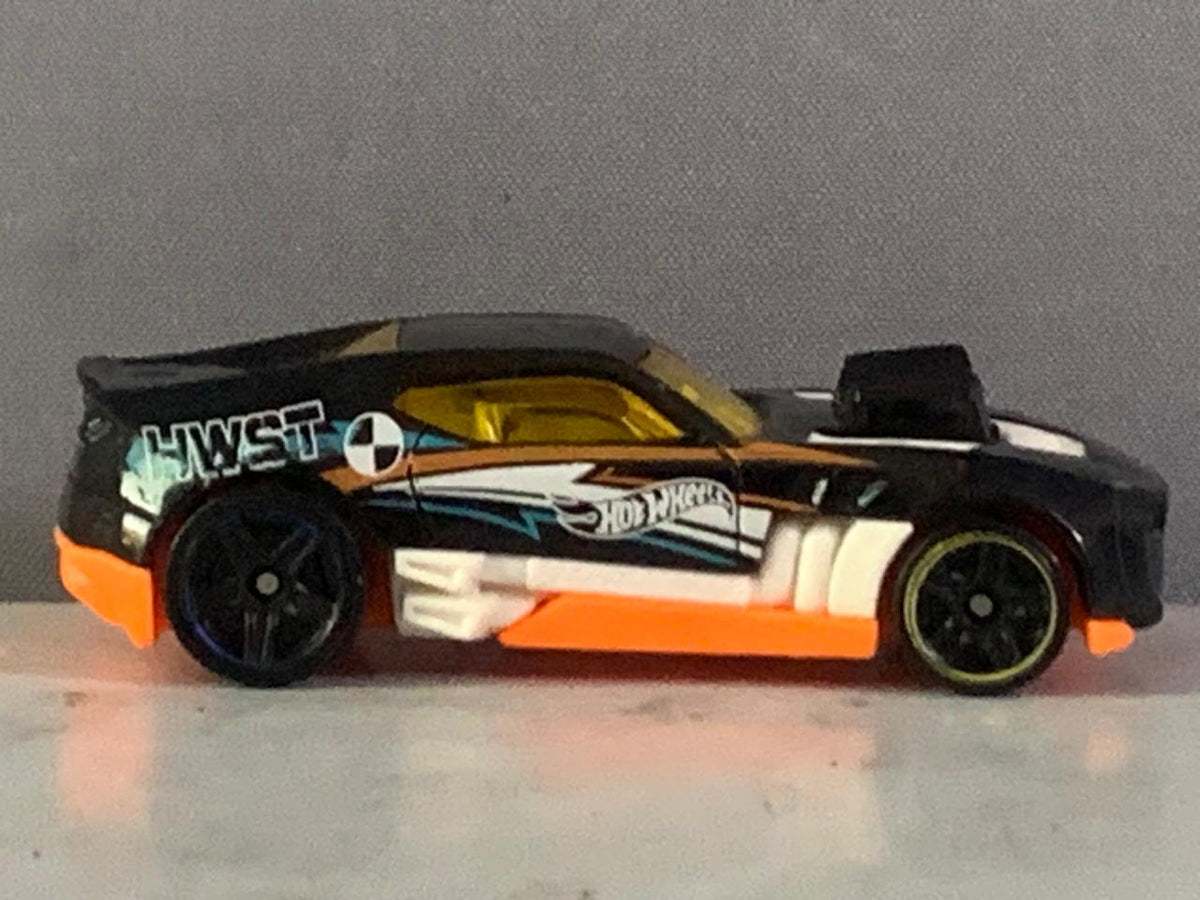 Hot Wheels Twinduction.