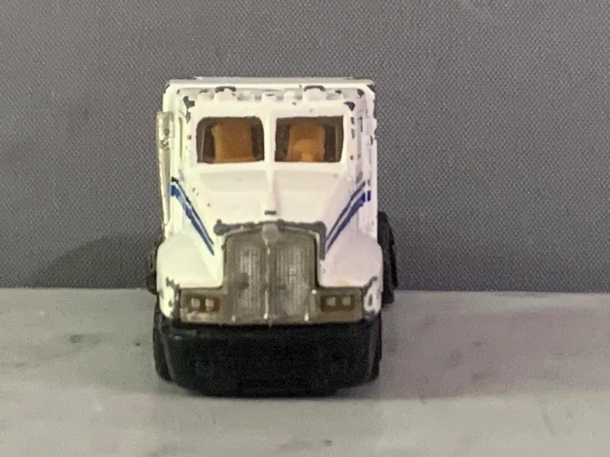 Road Champs die-cast Kenworth .(must check video)