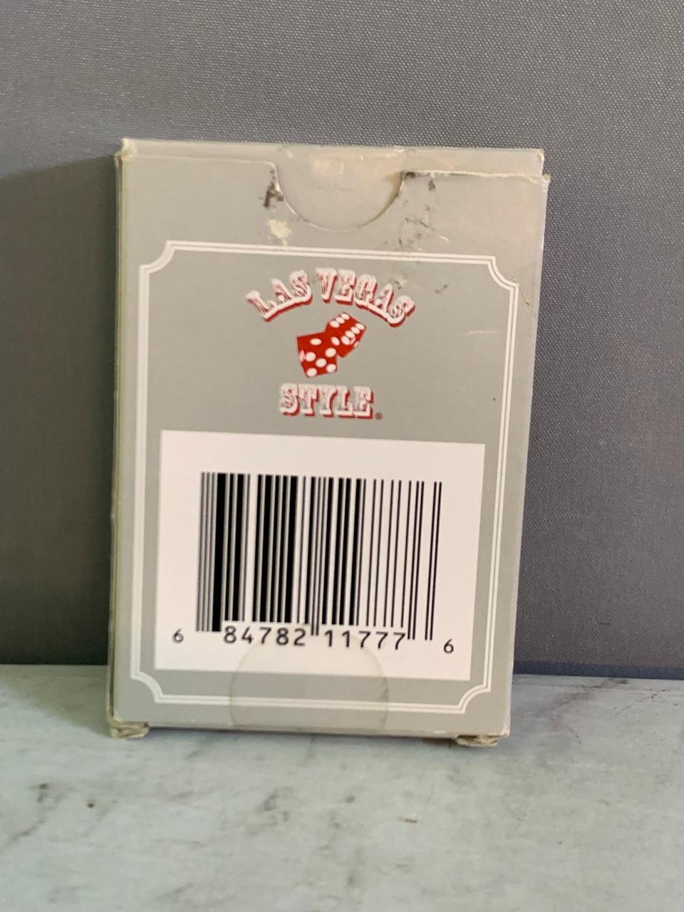 Harrah's Las Vegas Authentic Casino Played Cards.(52 cards)(Rs 200 advance)