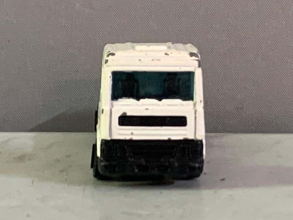 Yatming No. 2300 DAF 95.