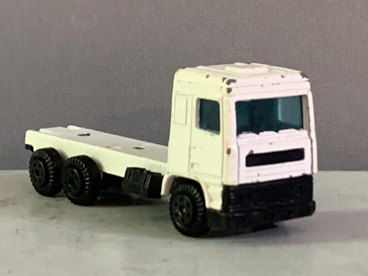 Yatming No. 2300 DAF 95.