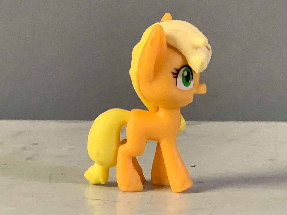 My Little Pony Unicorn Party Applejack Figure.(Rs 100 advance)