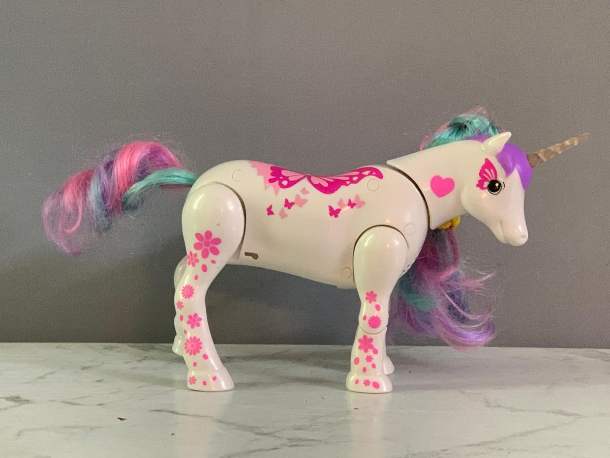 Little Live Pets Butterbow My Dancing Unicorn. ( Rs 250 advance )