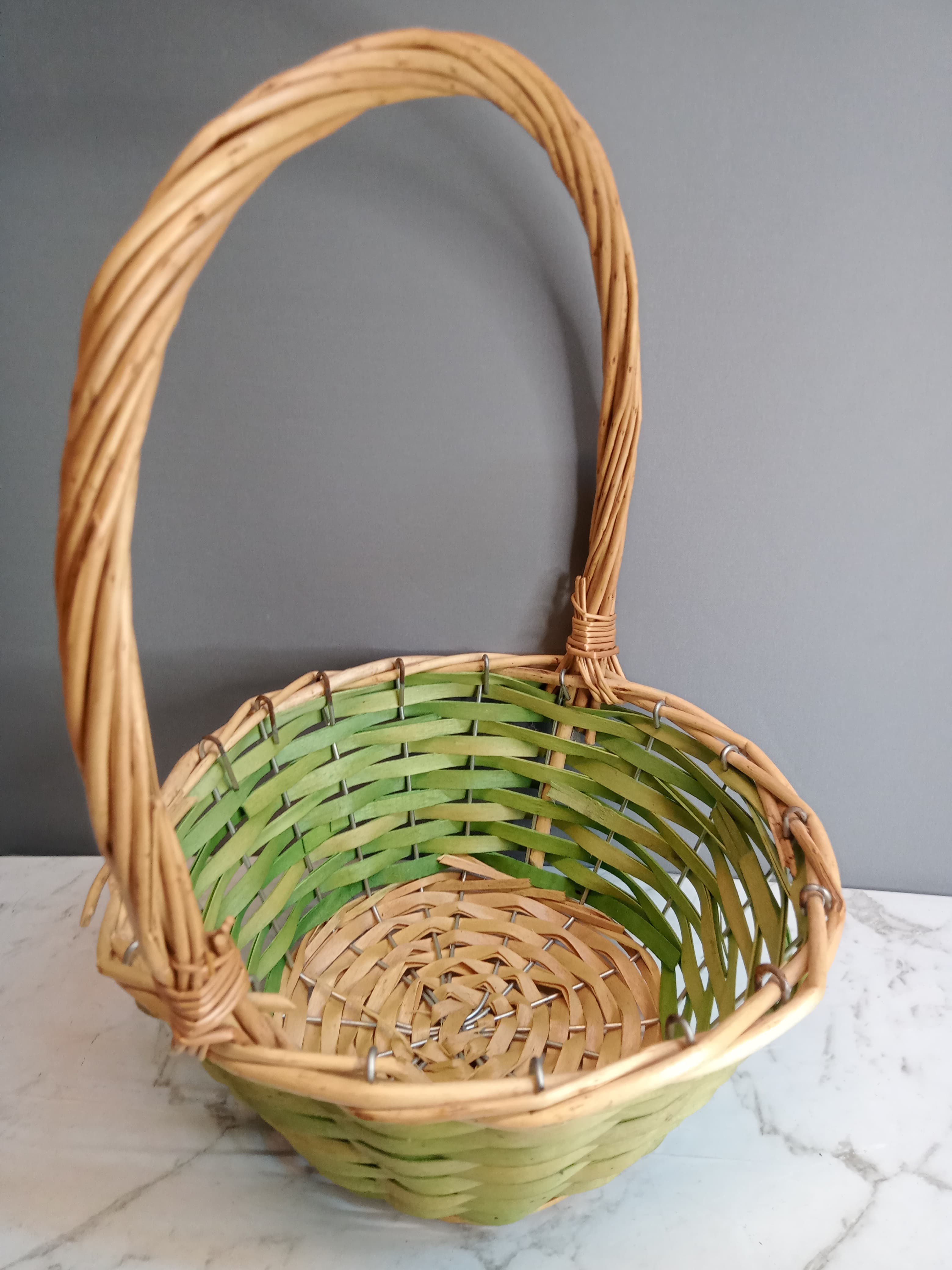 Beautiful Decor basket. Rs.750-H110824009.14*9.5"