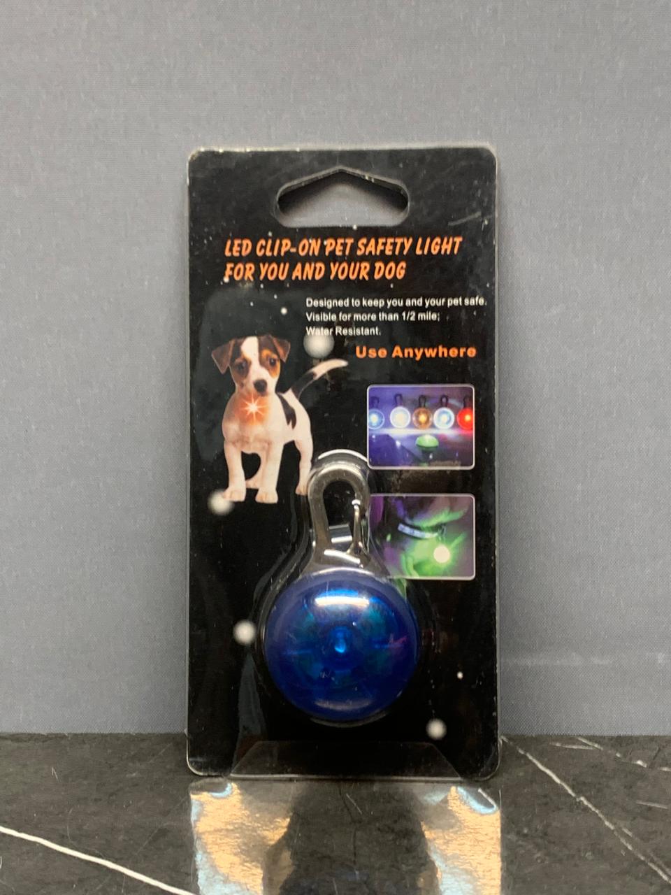 LED Clip-On Pet Safety Light. SKU:BXL-059