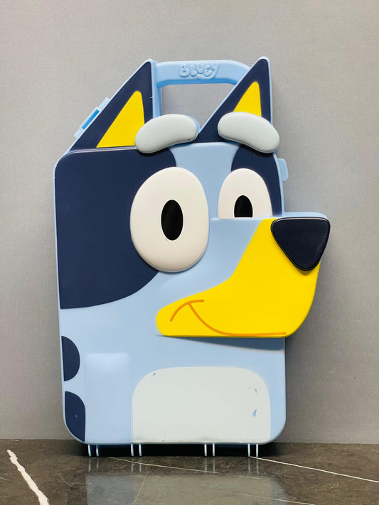 Bluey Play and Go Deluxe Collector Case.