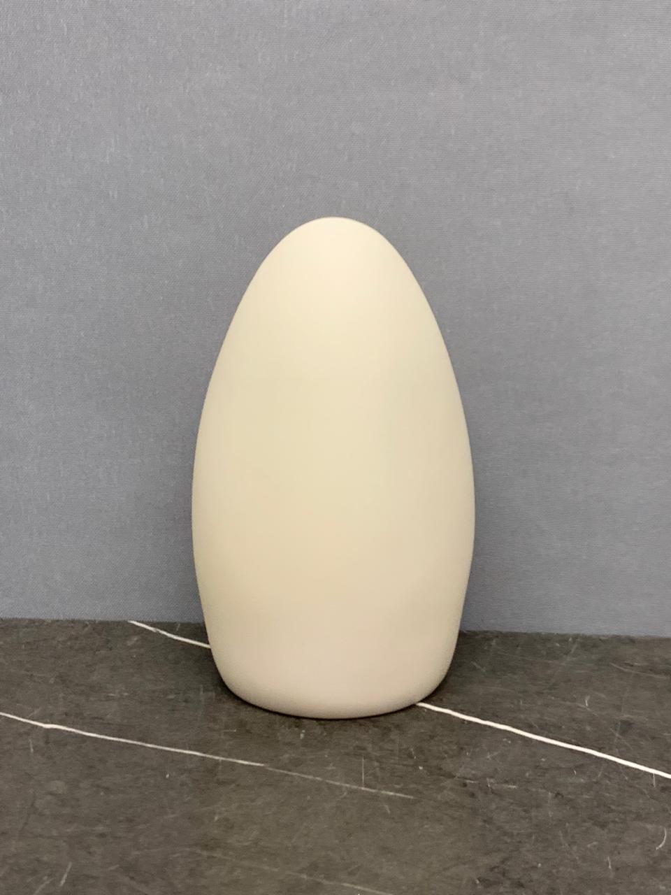 Egg Shaped Table Lamp. SKU:BXL-016