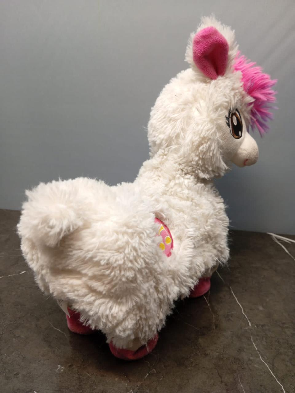 Pets Alive Boppi The Booty Shakin Llama (8/10 condition)