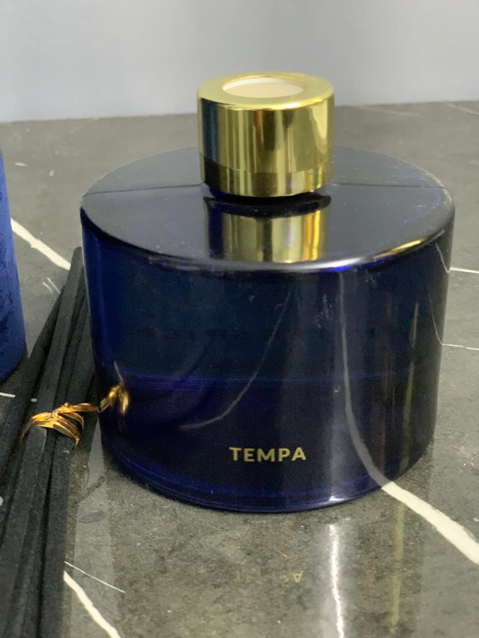 Tempa Luna Winter Spice Luxury Diffuser. (350 advance)(new)