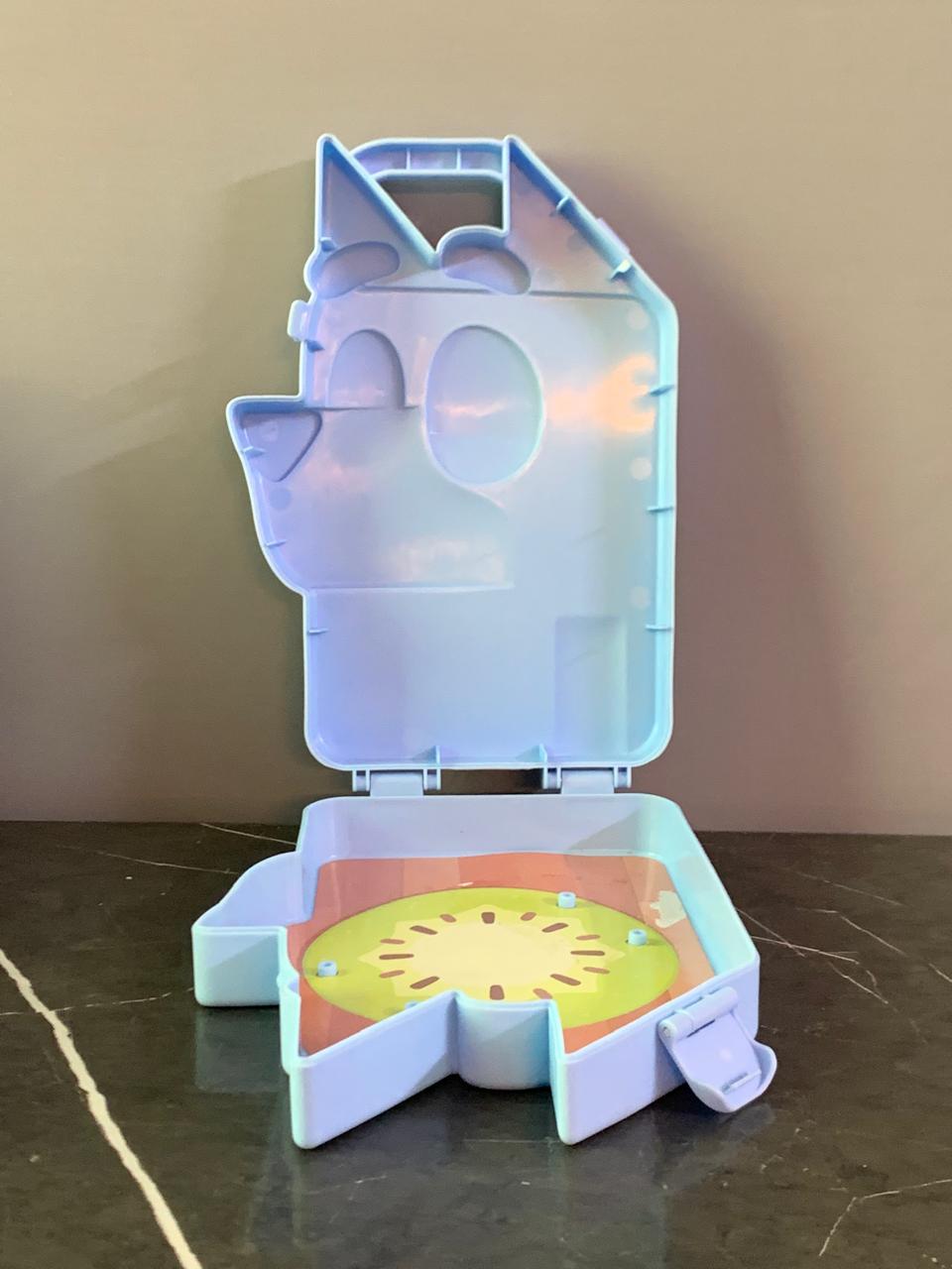 Bluey Play and Go Playset Deluxe Collector Case. SKU:BXL-088