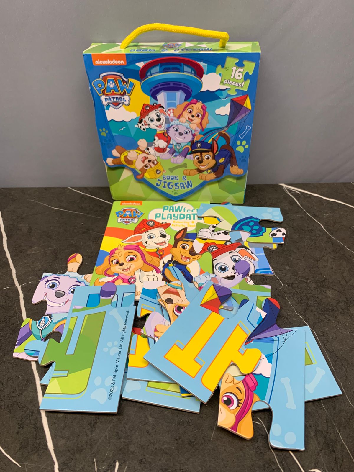 PAW Patrol Book & Jigsaw Gift Set.