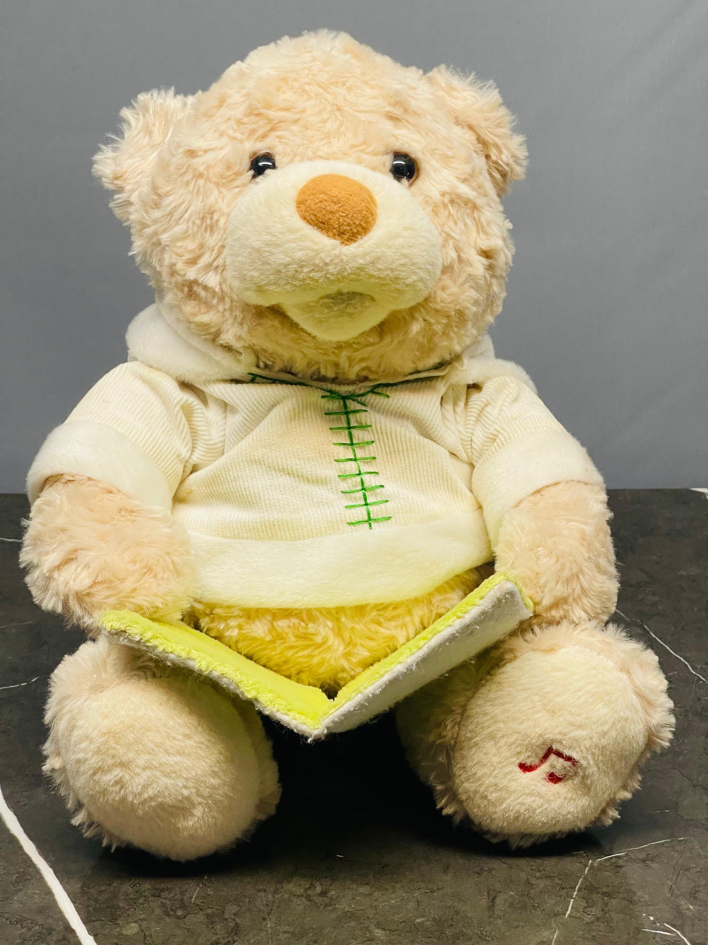 Peek-A-Boo Teddy Bear. (8/10 condition)