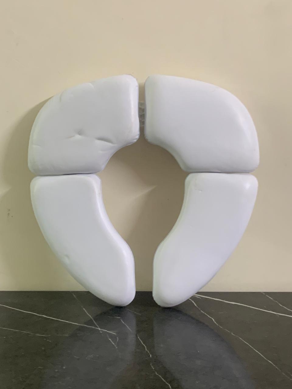 Baby U Cushie Traveller Folding Padded Toilet Seat. SKU:BXL-005