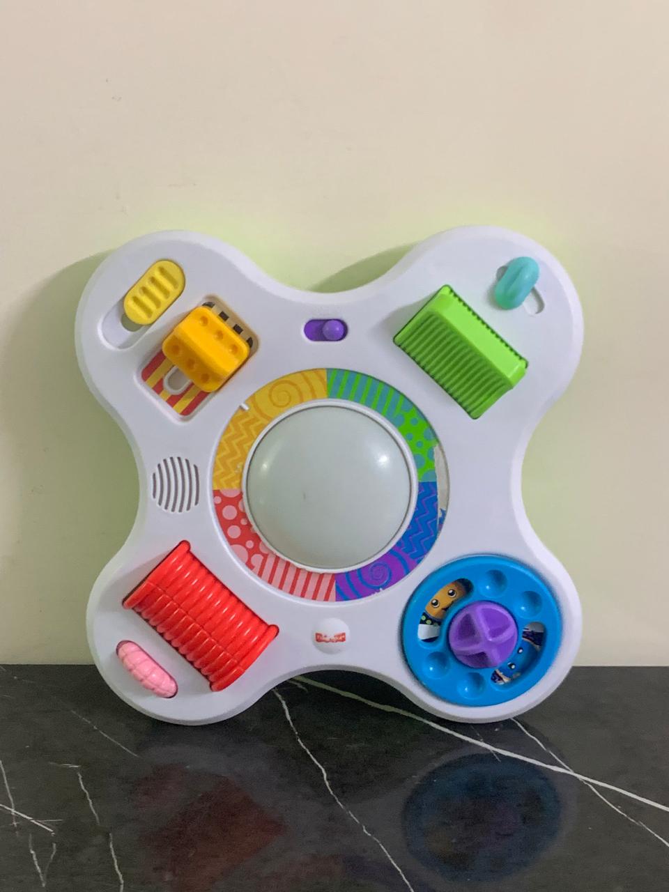 Fisher-Price Bright Beats Activity Center. SKU:BXL-017
