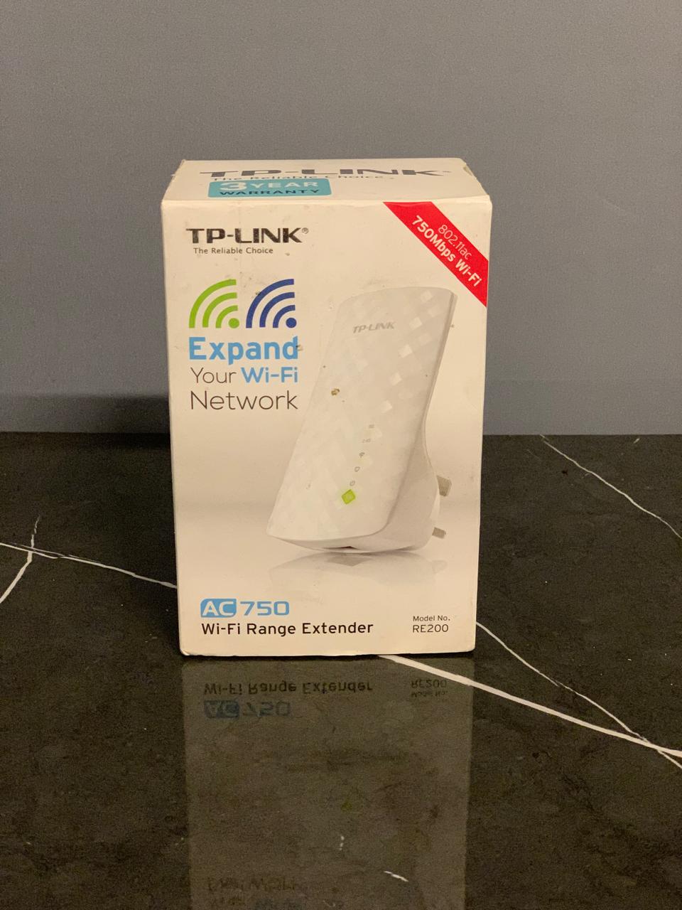 TP-Link RE200 AC750 Wi-Fi Range Extender.