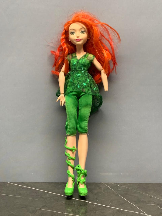 DC Comics Super Hero Girls Poison Ivy Action Doll. (One hand missing) SKU:BXL-013