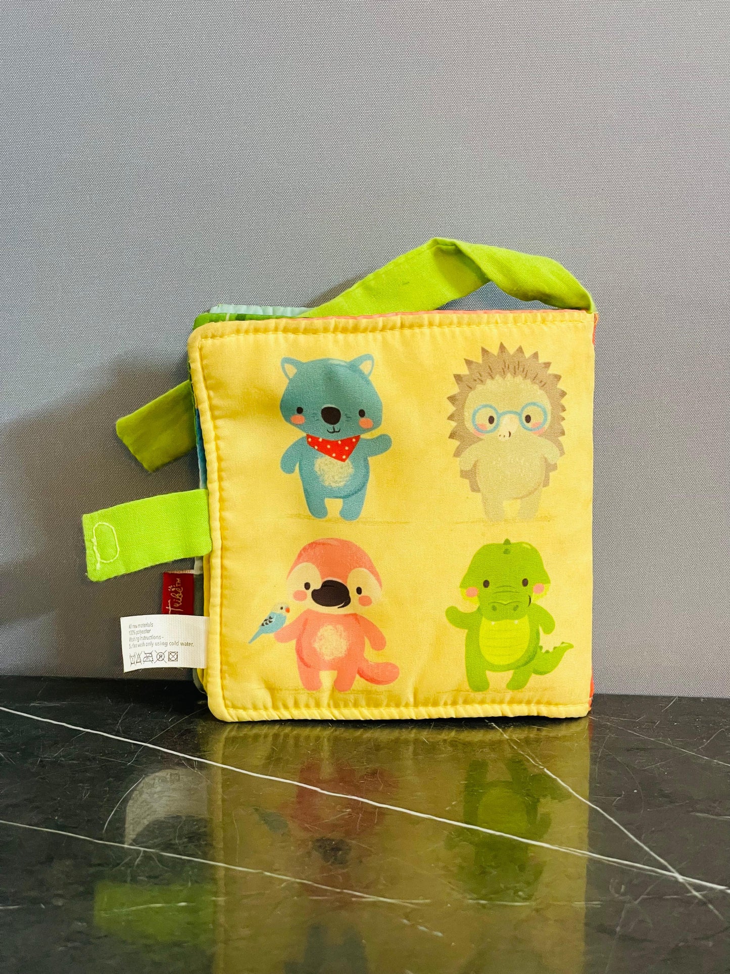 Tiger Tribe Gumtree Buddies Pram Book. SKU:BXL-111