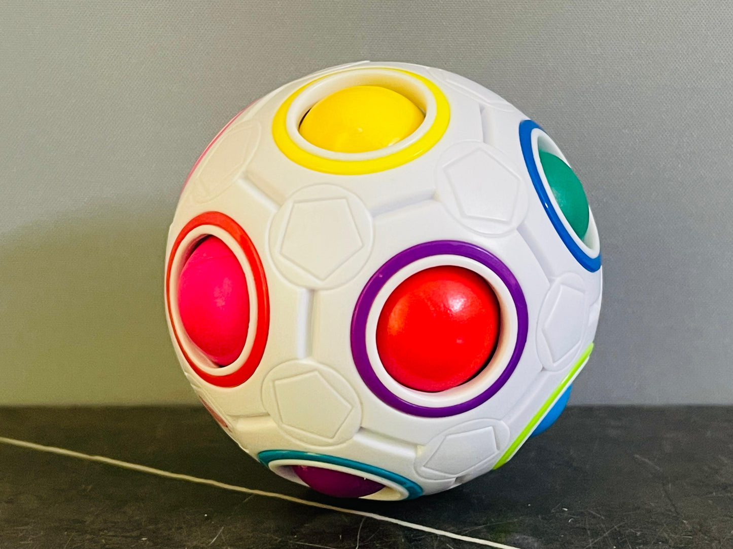 Duncan Colour Shift Puzzle Ball. SKU:BXL-112