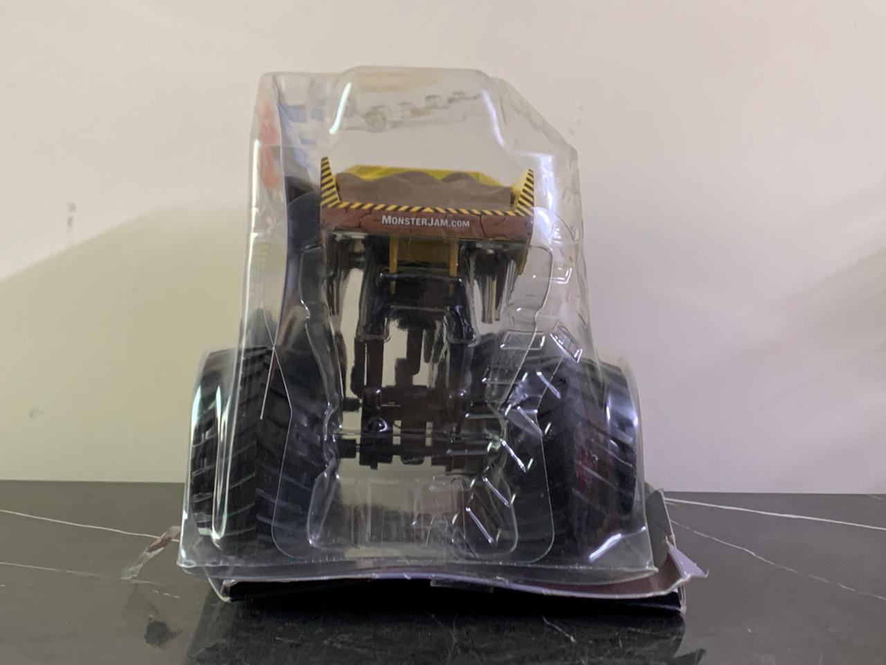 Monster Jam, Official Earth Shaker Monster Truck. (New) (Rs 350 advance) SKU:BXL-804