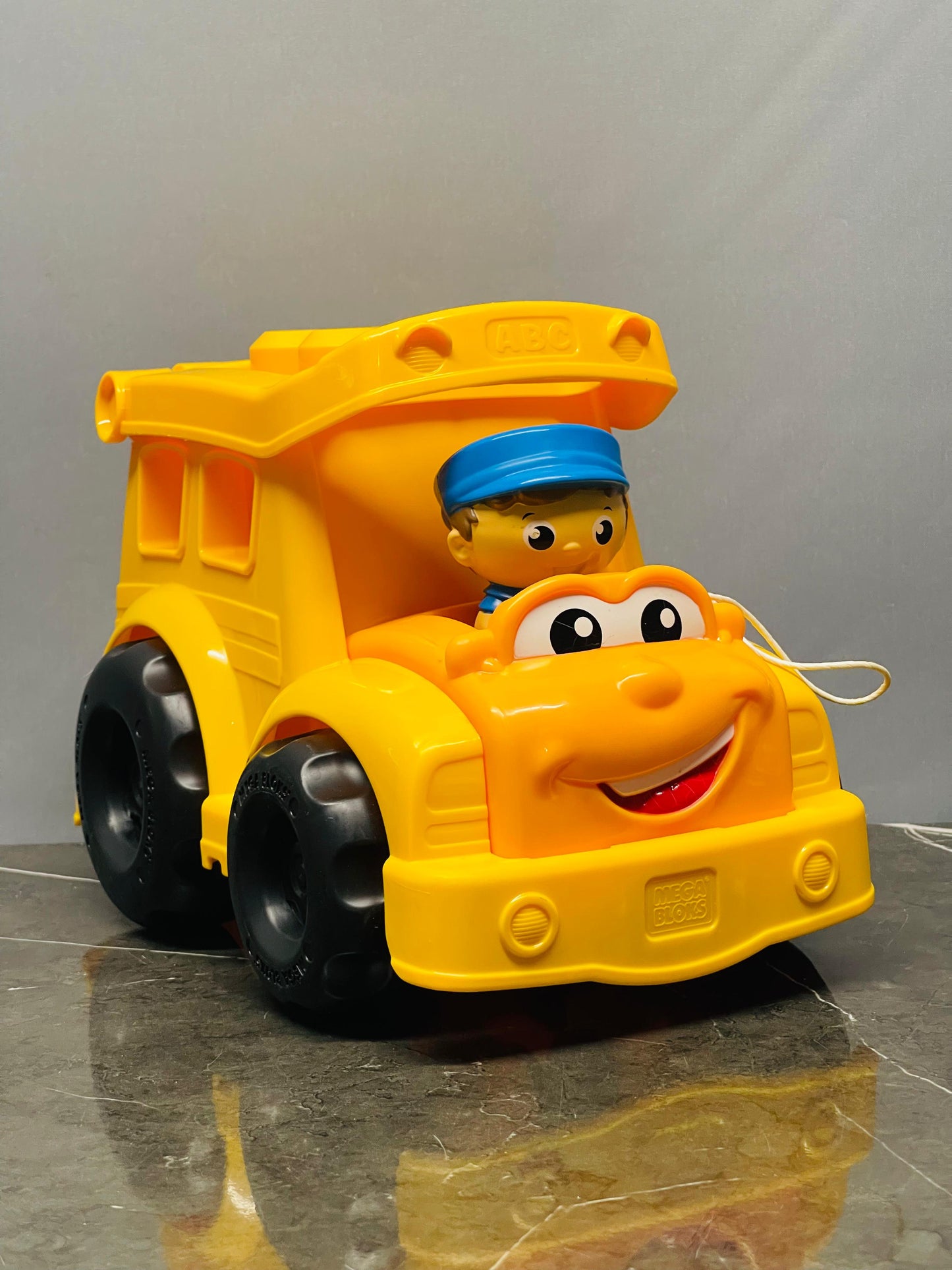 First Builders Sonny School Bus. SKU:BXL-027