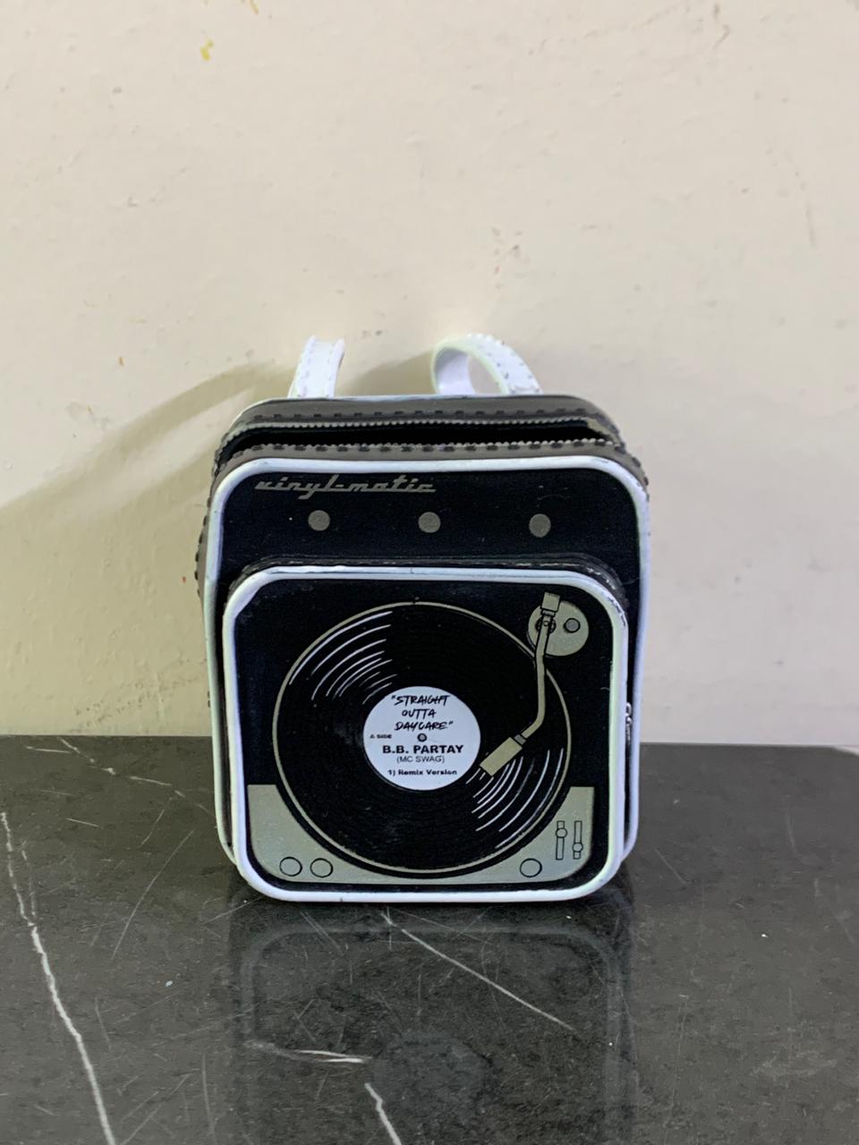 L.O.L. Surprise! Big B.B. D.J. Doll Backpack. SKU:BXL-121