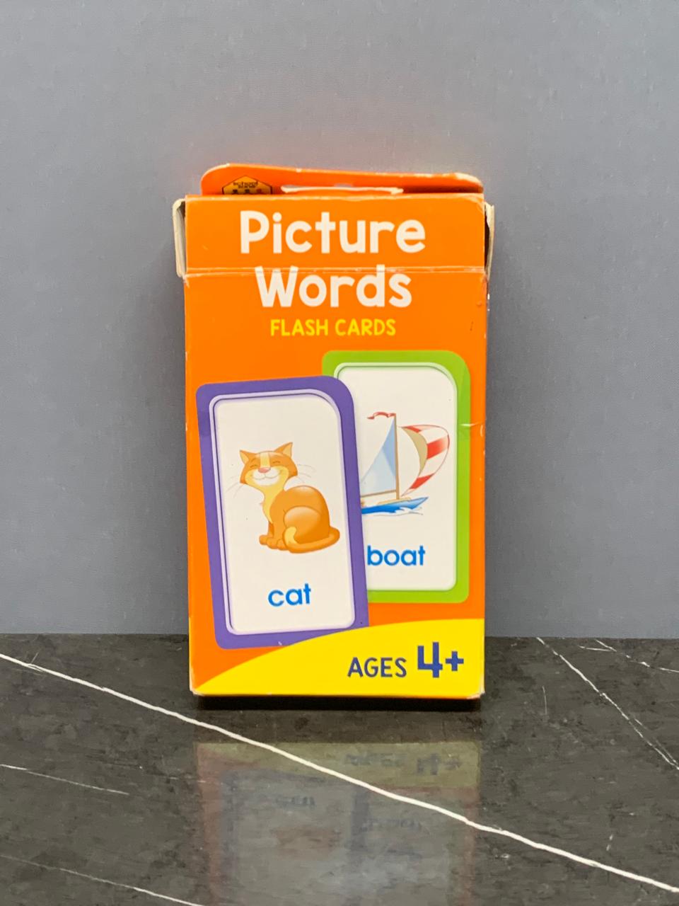Picture Words Flash Cards.