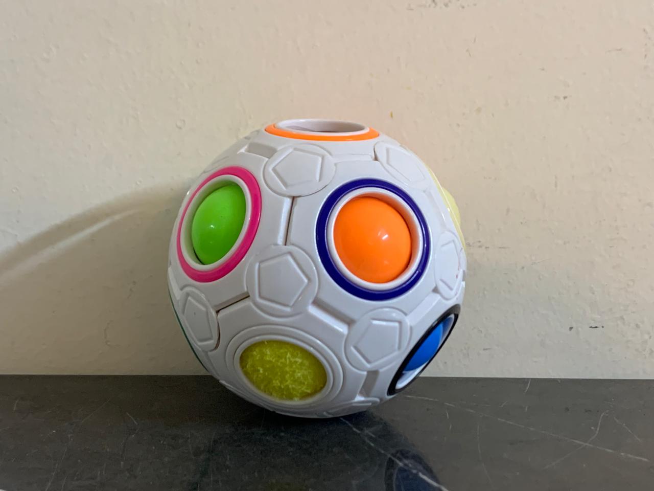 Magic Rainbow Ball Puzzle. SKU:BXL-054