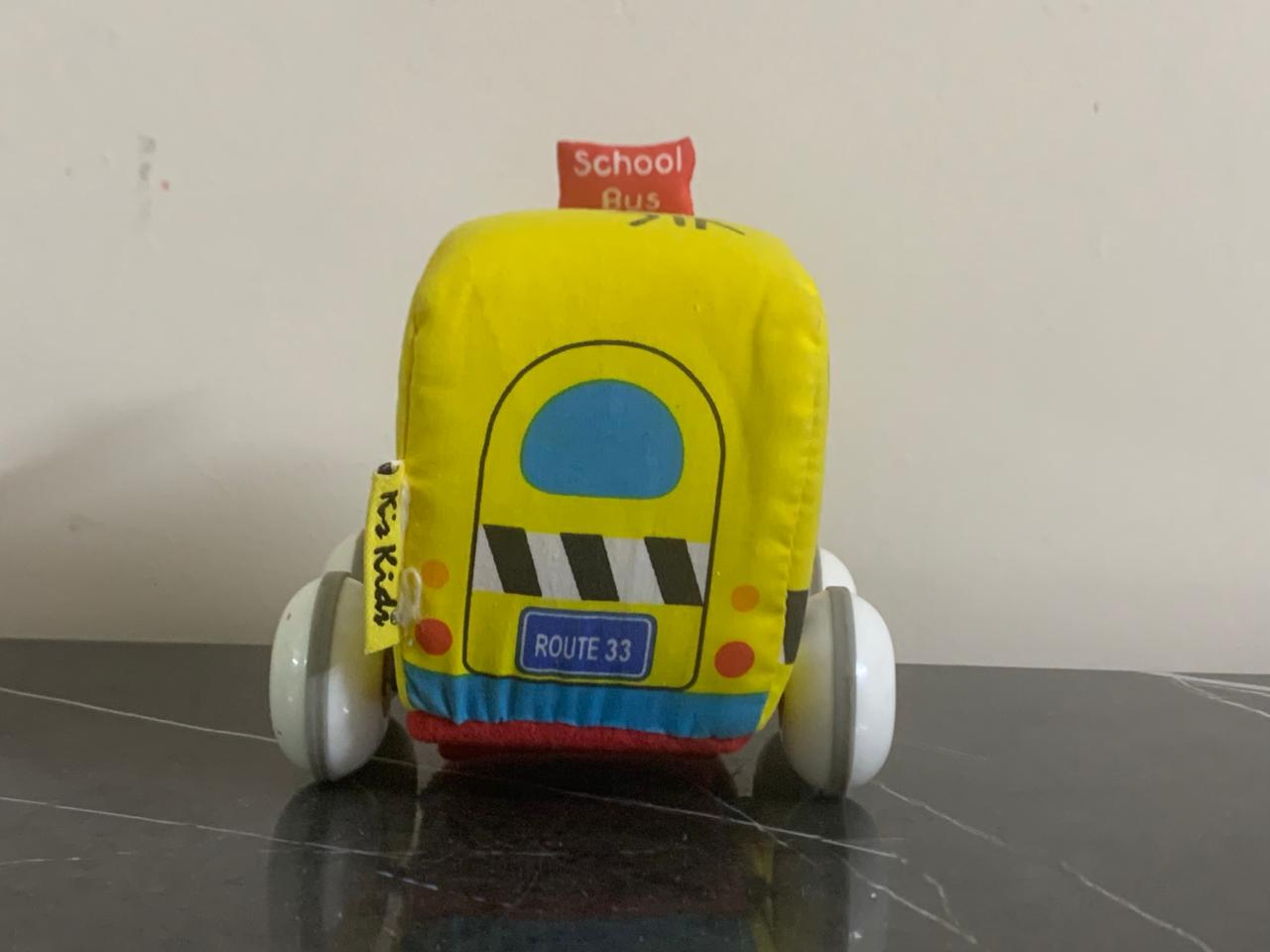 K's Kids Pull Back Auto School Bus. SKU:BXL-048