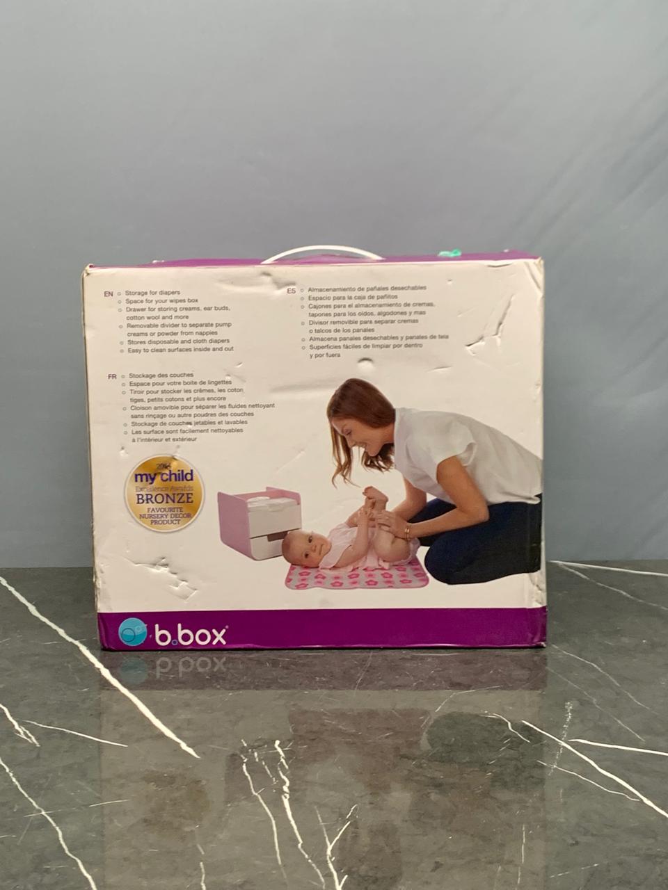 B.Box Diaper Caddy with Change Mat. With box 9/10 condition(Rs 500 advance) SKU:BXL-804