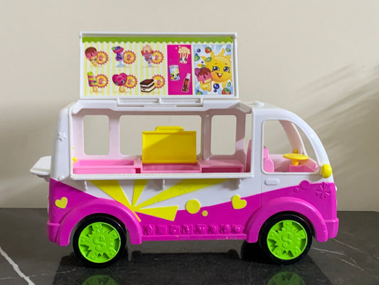 Shopkins Season 3 Scoops Ice Cream Truck. SKU:BXL-027
