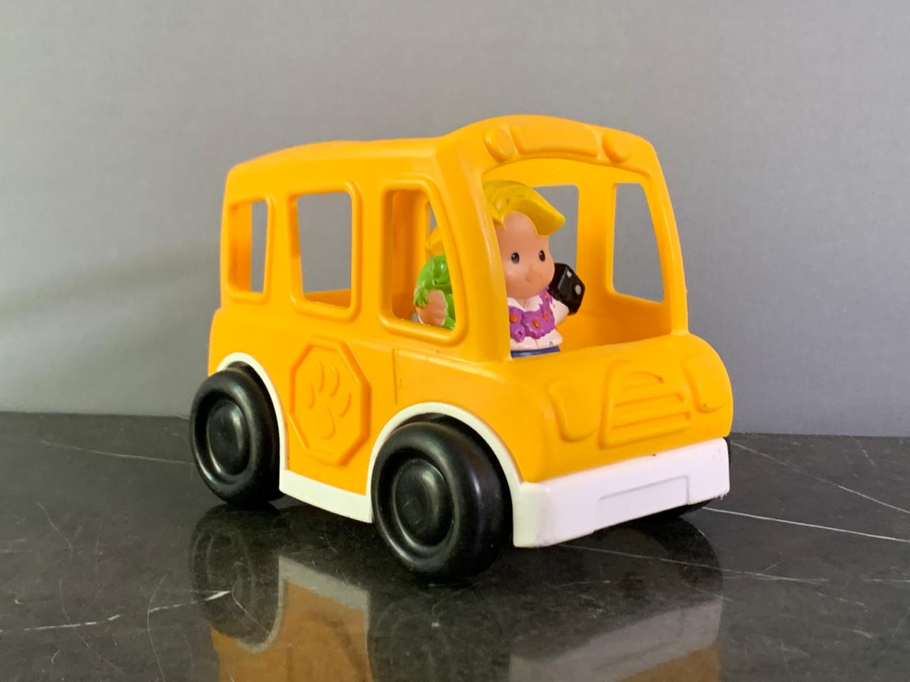 Fisher-Price Little People Sit With Me School Bus. SKU:BXL-043