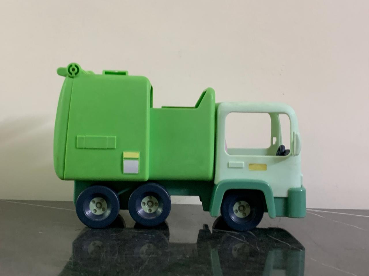 Bluey Garbage Truck. SKU:BXL-027