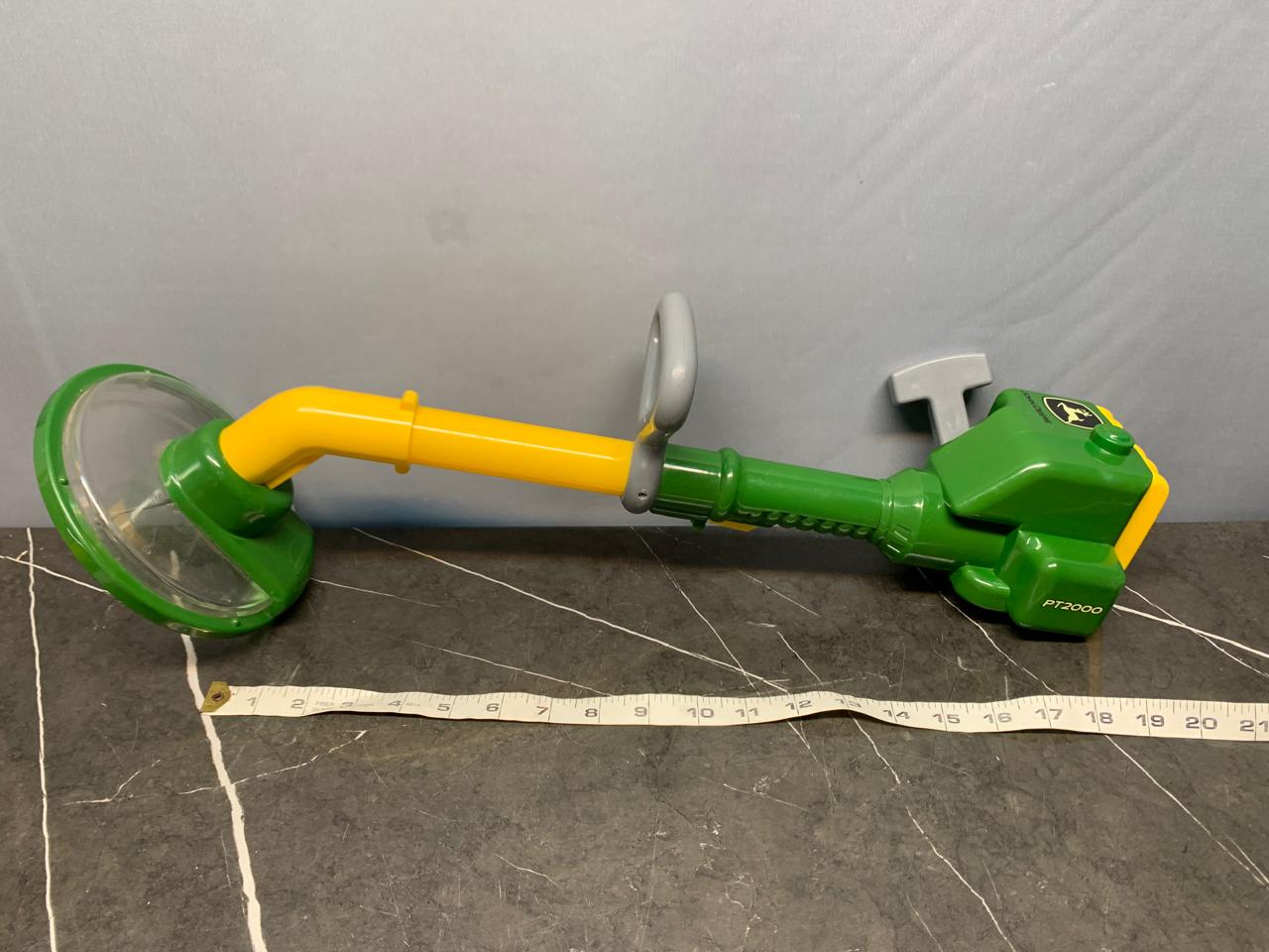 John Deere Power Trimmer (Whipper Snipper). SKU:BXL-804