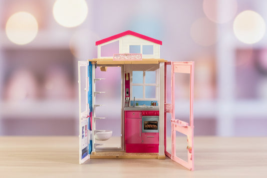 Mattel Barbie 2-Story House Playset.  SKU:BXL-804